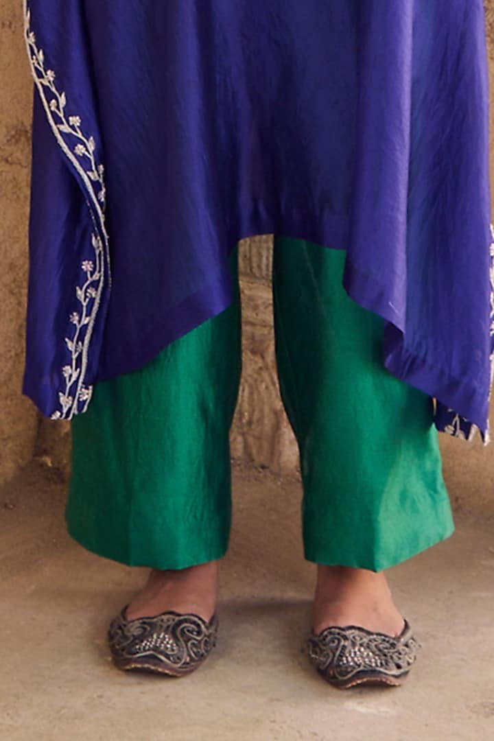 Blue Pure Italian Silk Hand Embroidered Kaftan Set by Vinita Bhansali at Pernia's Pop Up Shop