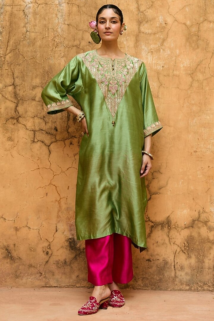 Green Pure Silk Hand Embroidered Kaftan Set by Vinita Bhansali at Pernia's Pop Up Shop