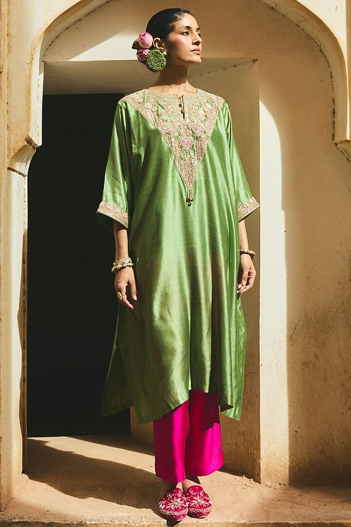 Green Pure Silk Hand Embroidered Kaftan Set by Vinita Bhansali at Pernia's Pop Up Shop