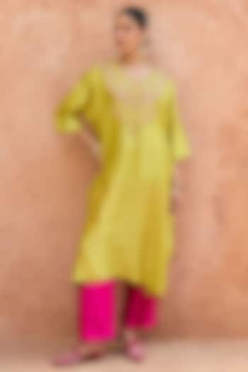 Apple Green Pure Silk Hand Embroidered Kaftan Set by Vinita Bhansali at Pernia's Pop Up Shop