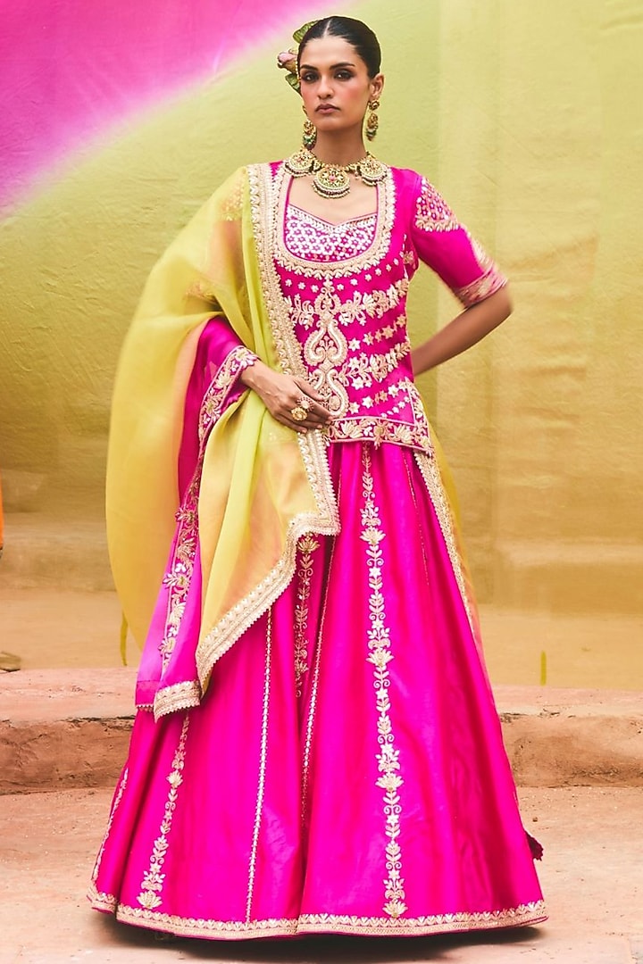 Pink Pure Silk Hand Embroidered Bridal Lehenga Set by Vinita Bhansali at Pernia's Pop Up Shop