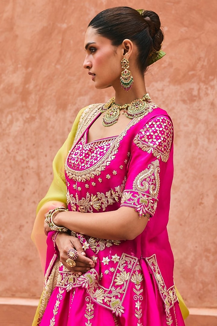 Pink Pure Silk Hand Embroidered Bridal Lehenga Set by Vinita Bhansali at Pernia's Pop Up Shop