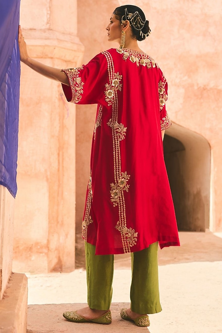 Red Pure Silk Hand Embroidered Kaftan Set by Vinita Bhansali at Pernia's Pop Up Shop
