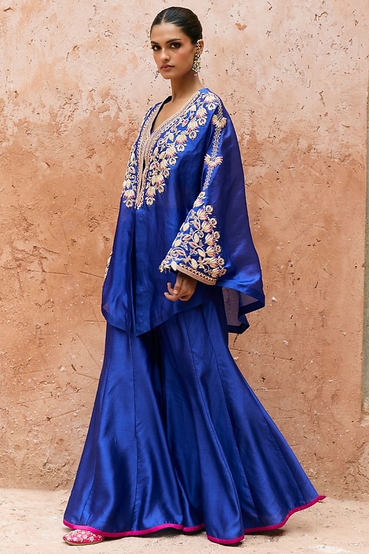Blue Pure Silk Hand Embroidered Cape Set by Vinita Bhansali at Pernia's Pop Up Shop