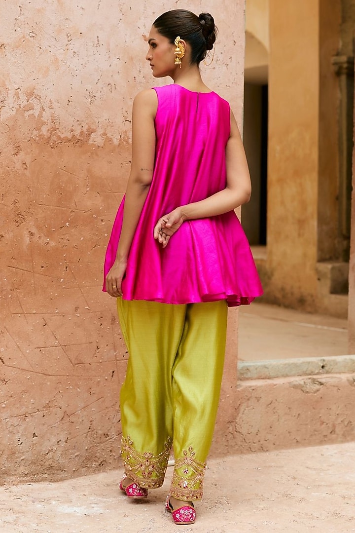 Pink Pure Silk Hand Embroidered Co-ord Set by Vinita Bhansali at Pernia's Pop Up Shop