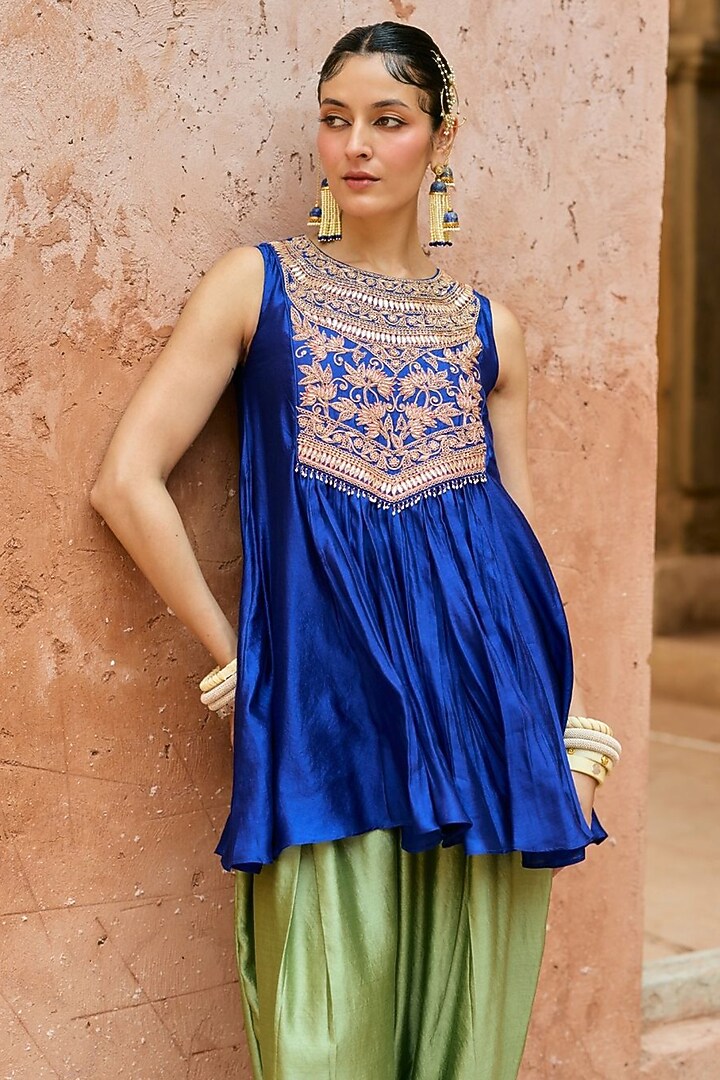 Blue Pure Silk Hand Embroidered Co-ord Set by Vinita Bhansali at Pernia's Pop Up Shop