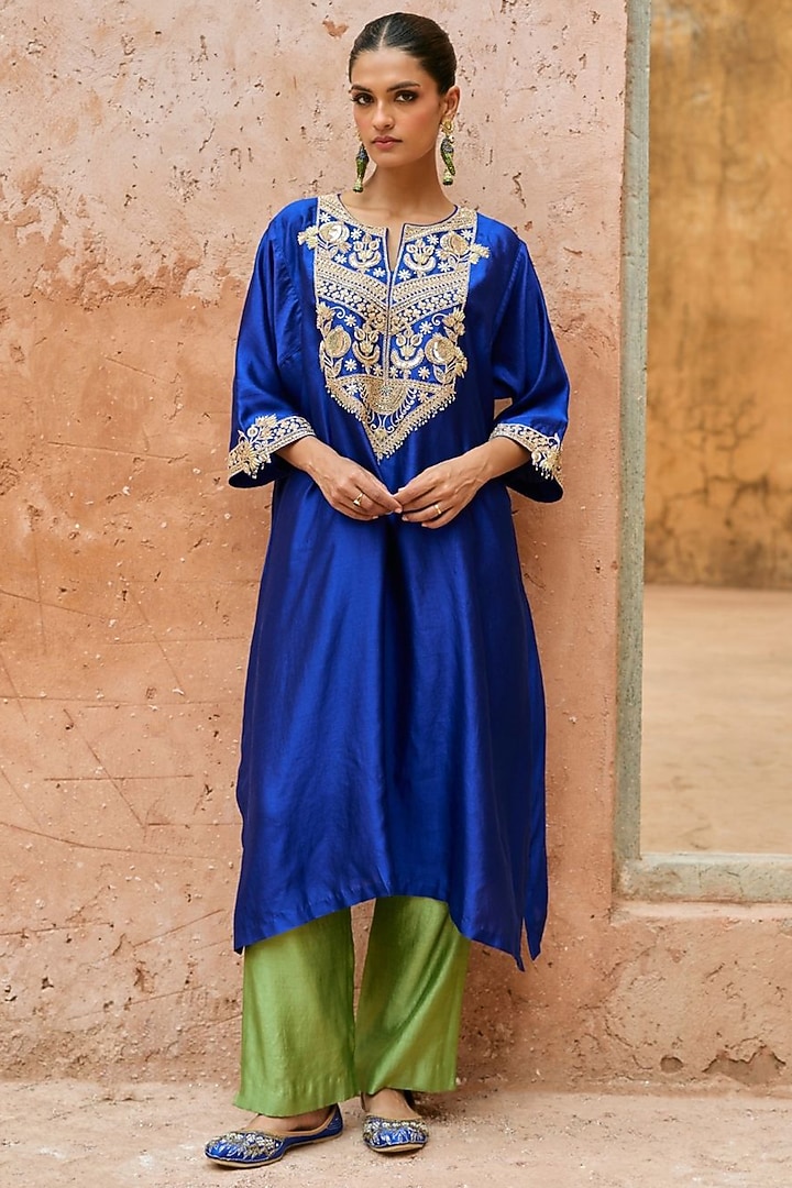 Blue Pure Silk Hand-Embroidered Kaftan Set by Vinita Bhansali at Pernia's Pop Up Shop