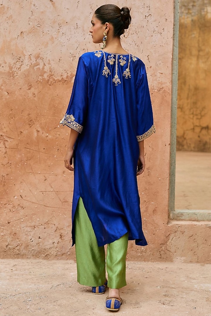 Blue Pure Silk Hand-Embroidered Kaftan Set by Vinita Bhansali at Pernia's Pop Up Shop