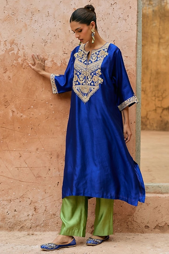 Blue Pure Silk Hand-Embroidered Kaftan Set by Vinita Bhansali at Pernia's Pop Up Shop