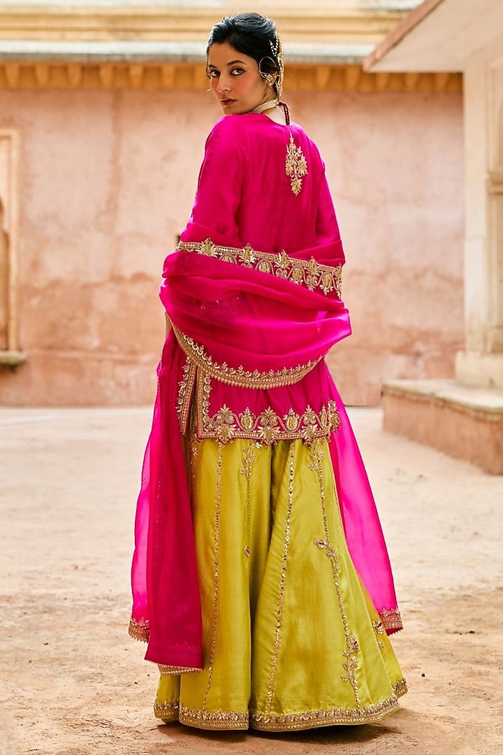 Pink Pure Silk Hand Embroidered Kurta Set by Vinita Bhansali at Pernia's Pop Up Shop
