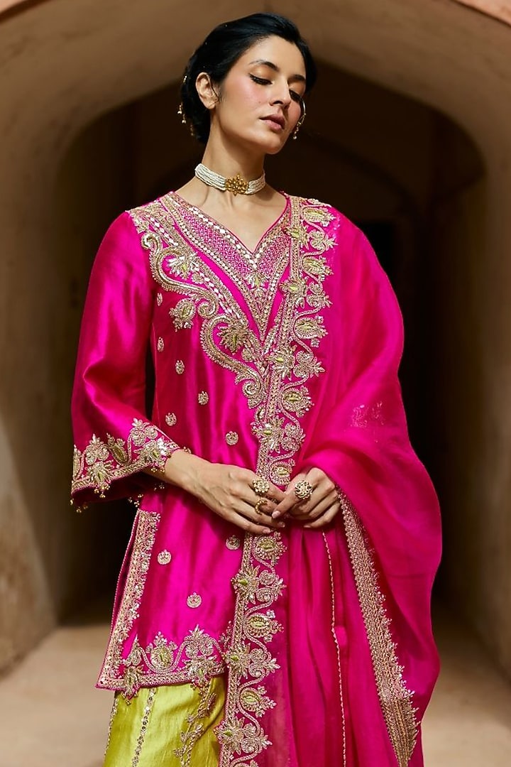 Pink Pure Silk Hand Embroidered Kurta Set by Vinita Bhansali at Pernia's Pop Up Shop