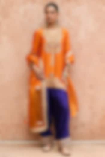Orange Pure Silk Hand Embroidered Kurta Set by Vinita Bhansali at Pernia's Pop Up Shop