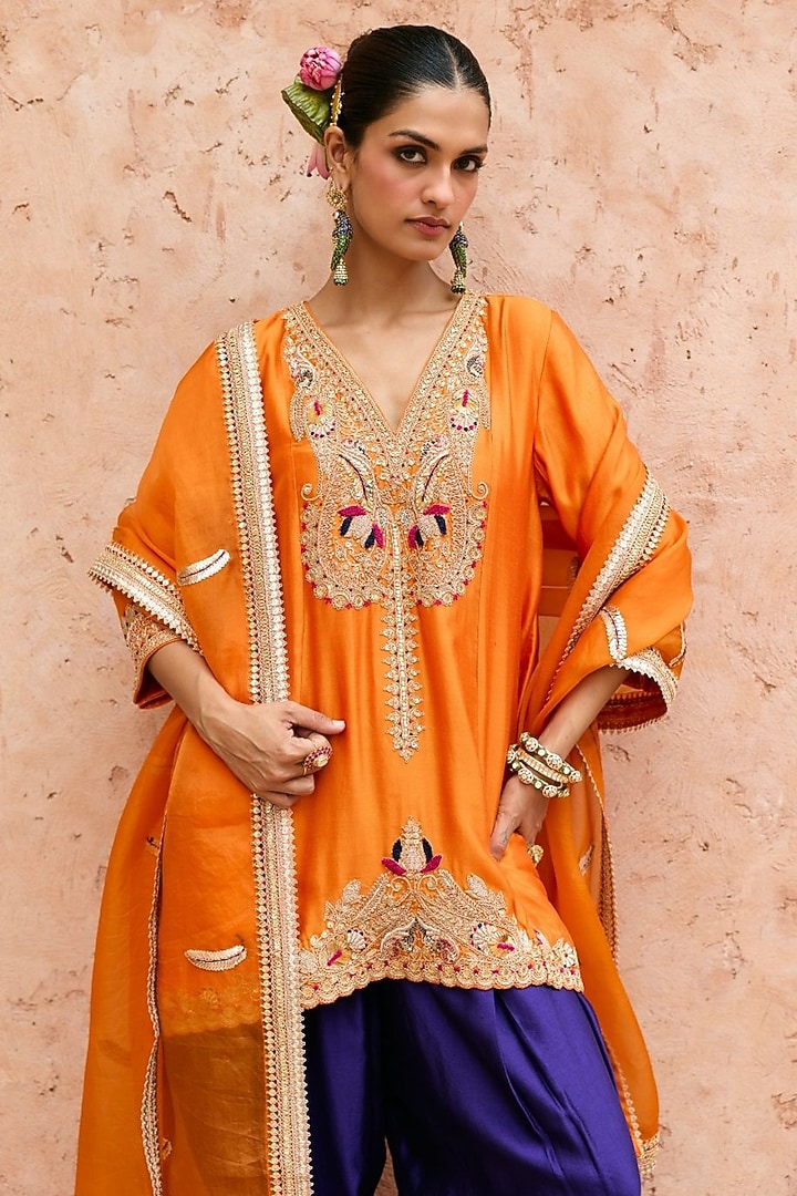 Orange Pure Silk Hand Embroidered Kurta Set by Vinita Bhansali at Pernia's Pop Up Shop