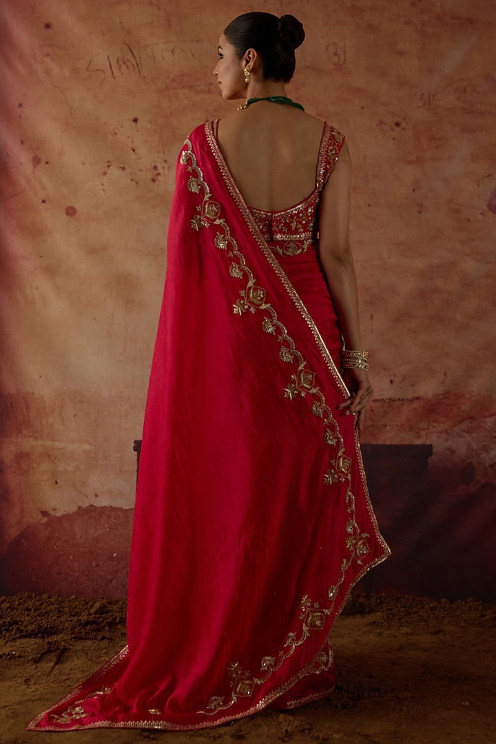 Red Pure Silk Zardosi & Sequins Hand Embroidered Wedding Saree Set by Vinita Bhansali at Pernia's Pop Up Shop