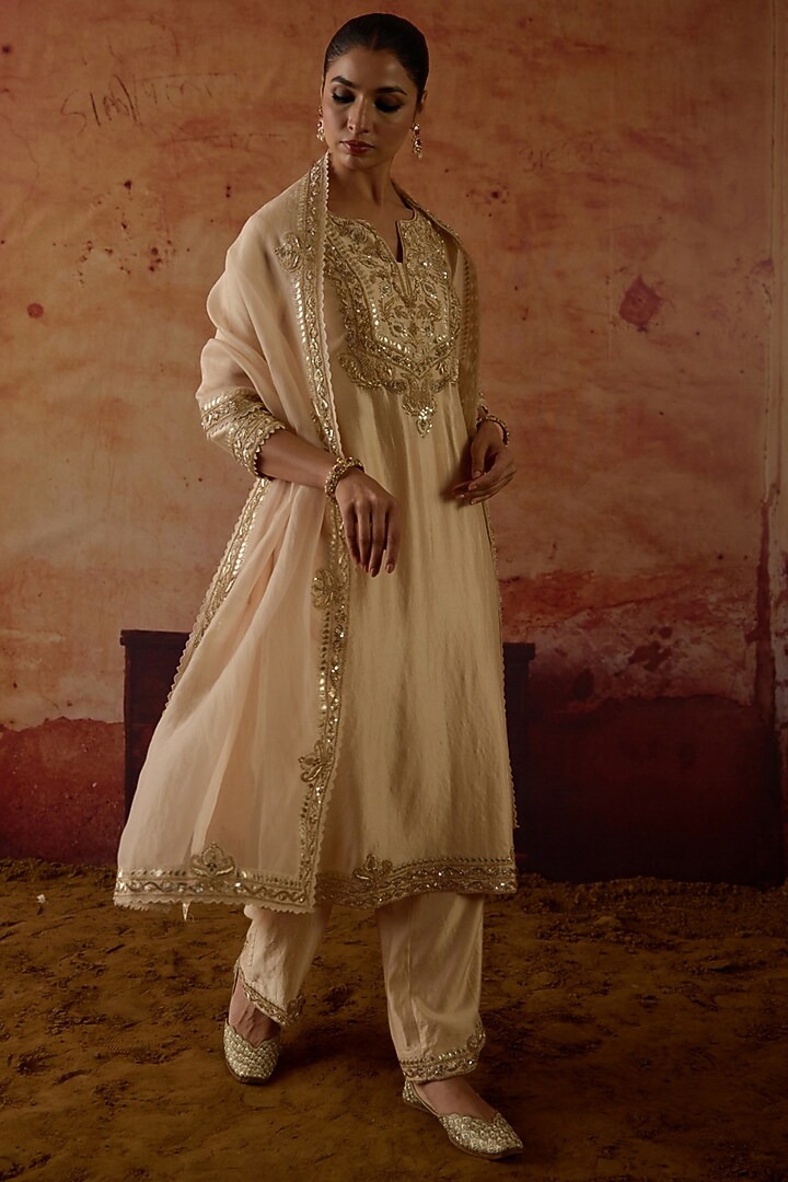 Ivory Pure Silk Zardosi Embroidered Kurta Set by Vinita Bhansali at Pernia's Pop Up Shop