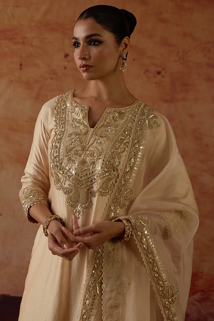 Ivory Pure Silk Zardosi Embroidered Kurta Set by Vinita Bhansali at Pernia's Pop Up Shop