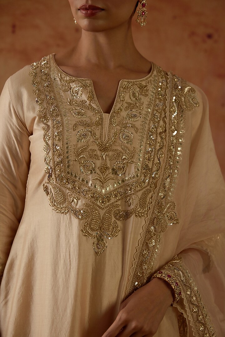 Ivory Pure Silk Zardosi Embroidered Kurta Set by Vinita Bhansali at Pernia's Pop Up Shop