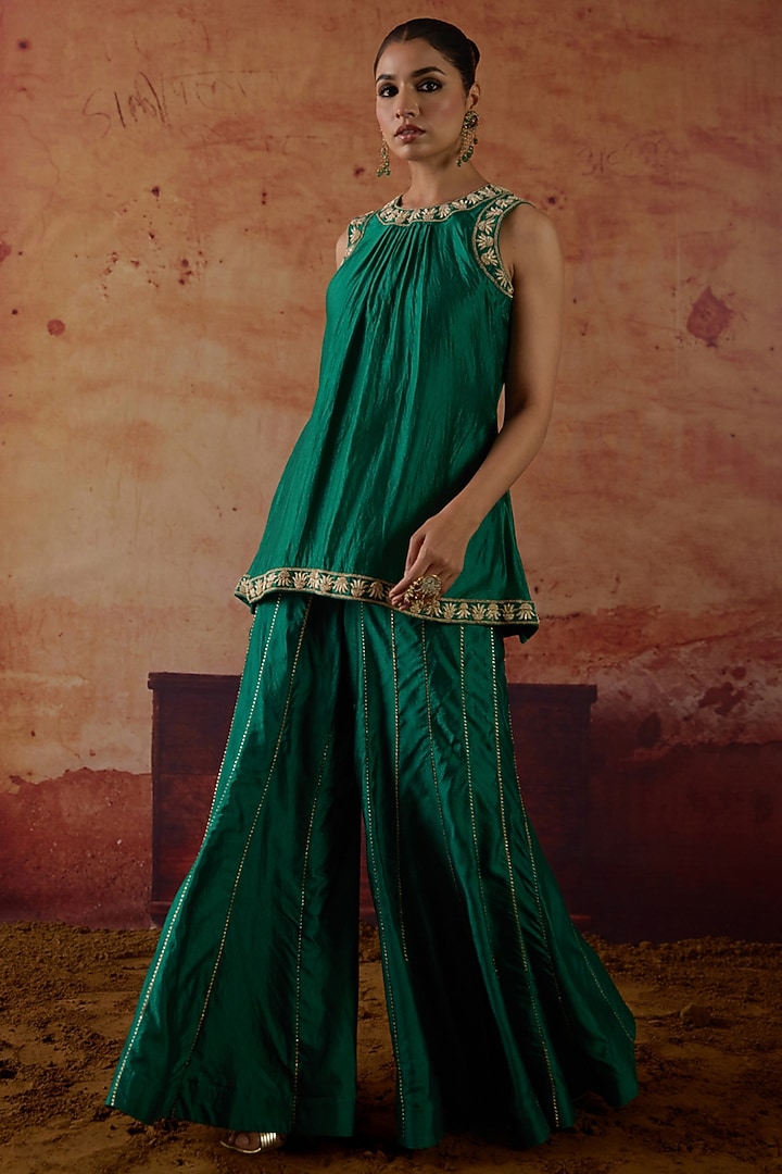 Green Pure Silk Zardosi Hand Embroidered Co-Ord Set by Vinita Bhansali at Pernia's Pop Up Shop