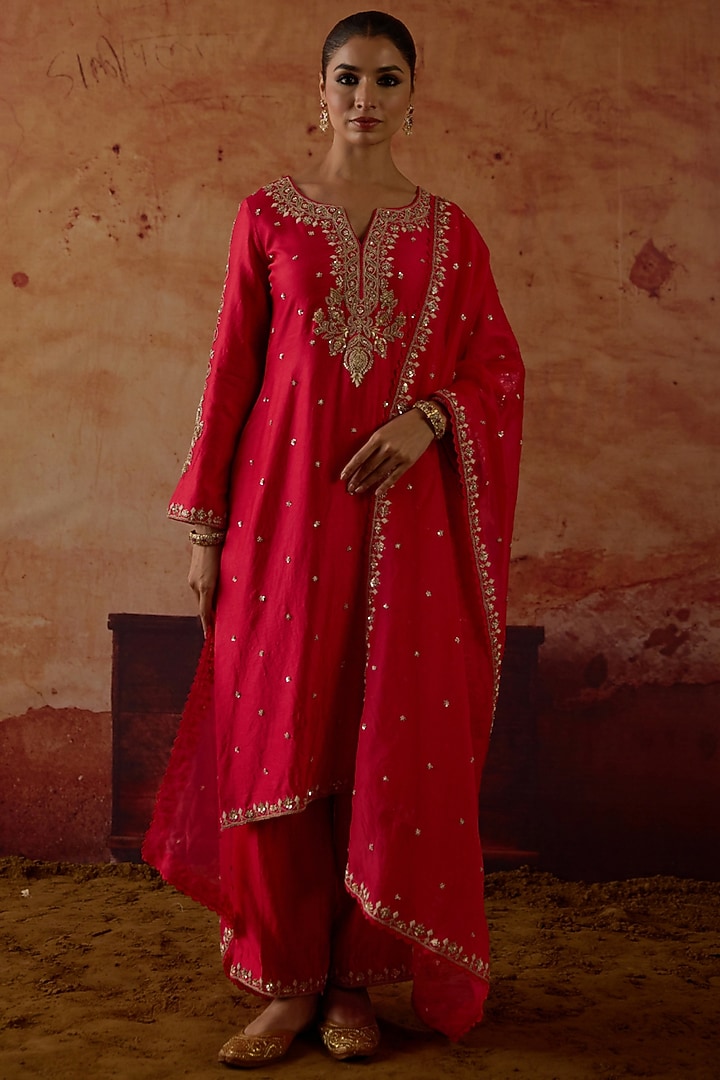 Red Pure Silk Zardosi Embroidered Kurta Set by Vinita Bhansali at Pernia's Pop Up Shop