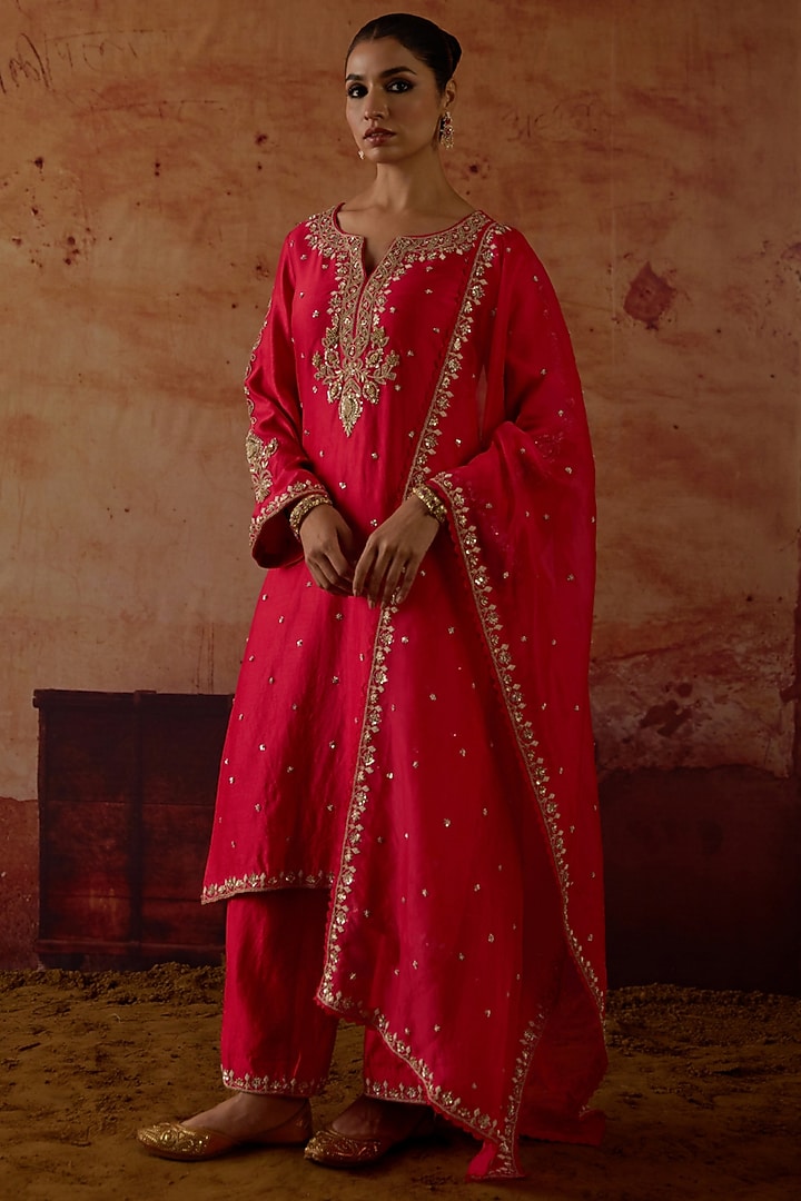 Red Pure Silk Zardosi Embroidered Kurta Set by Vinita Bhansali at Pernia's Pop Up Shop