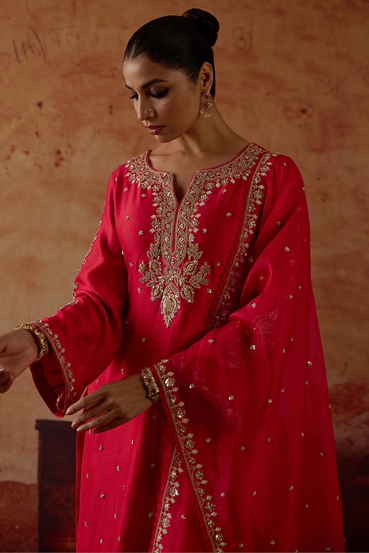 Red Pure Silk Zardosi Embroidered Kurta Set by Vinita Bhansali at Pernia's Pop Up Shop