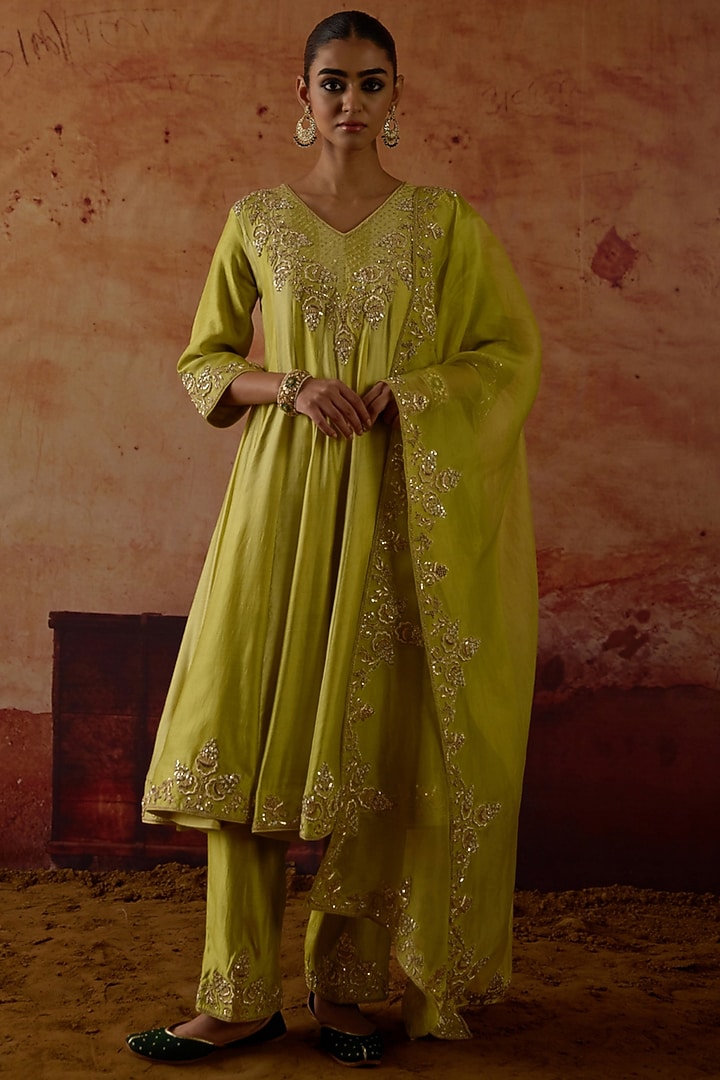 Apple Green Pure Silk Zardosi Embroidered Kurta Set by Vinita Bhansali at Pernia's Pop Up Shop