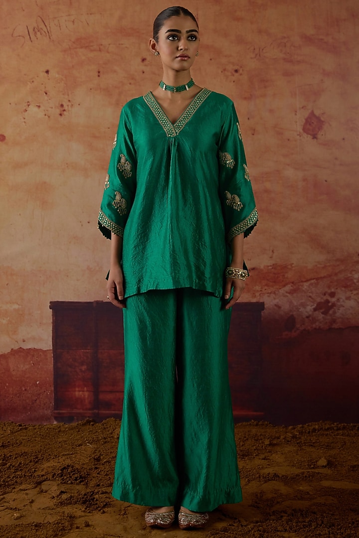 Green Pure Silk Zardosi Embroidered Co-Ord Set by Vinita Bhansali at Pernia's Pop Up Shop