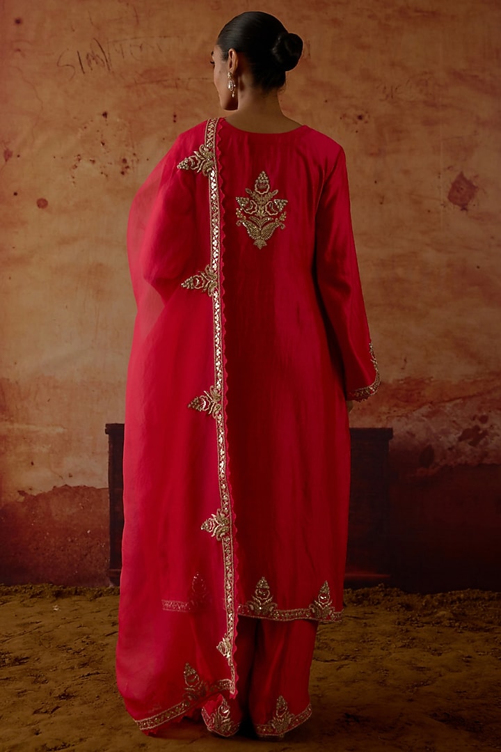 Red Pure Silk Zardosi Hand Embroidered Kurta Set by Vinita Bhansali at Pernia's Pop Up Shop