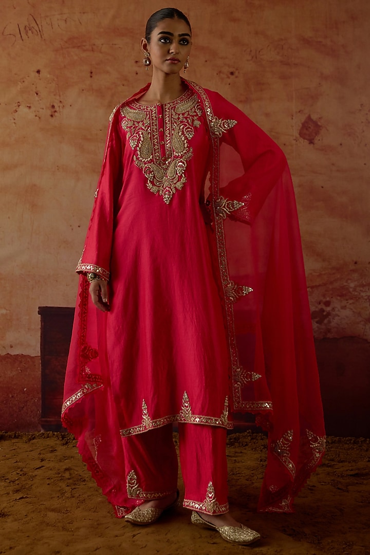 Red Pure Silk Zardosi Hand Embroidered Kurta Set by Vinita Bhansali at Pernia's Pop Up Shop
