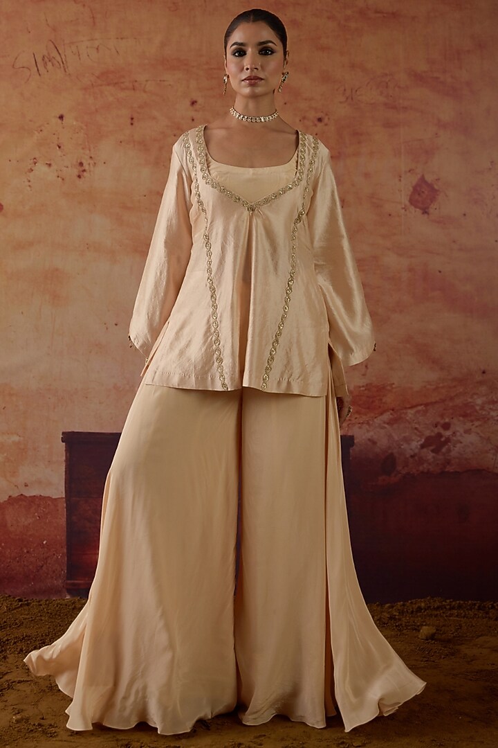 Ivory Pure Crepe Gharara Set by Vinita Bhansali at Pernia's Pop Up Shop