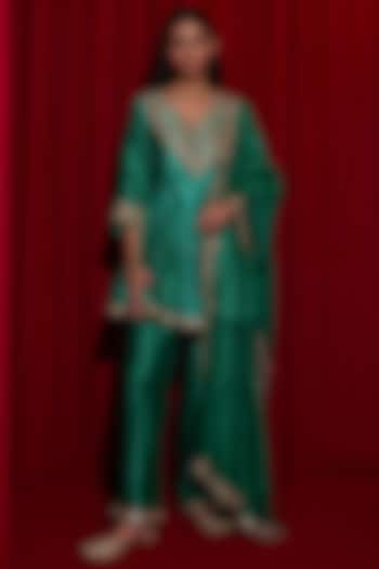 Green Ombre Pure Silk Sequins Embroidered Wedding Anarkali Set by Vinita Bhansali at Pernia's Pop Up Shop