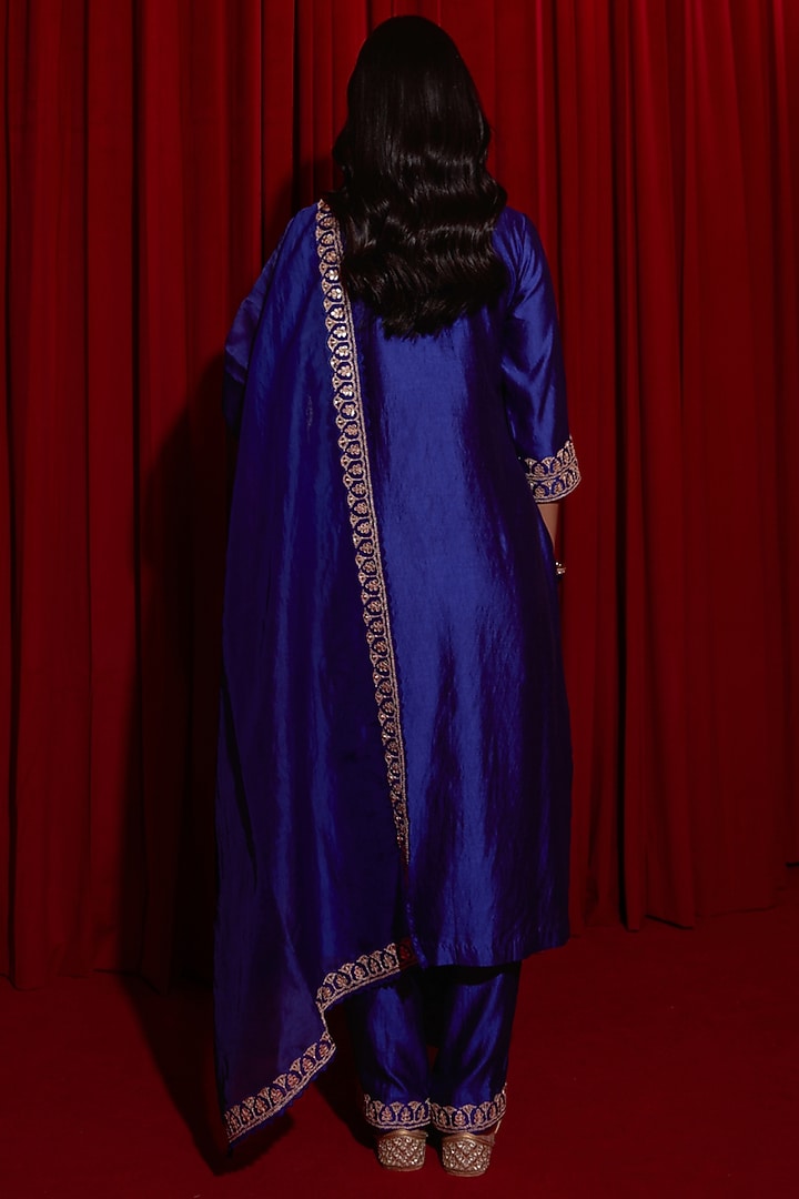 Blue Pure Silk Zardosi Hand Embroidered Kurta Set by Vinita Bhansali at Pernia's Pop Up Shop