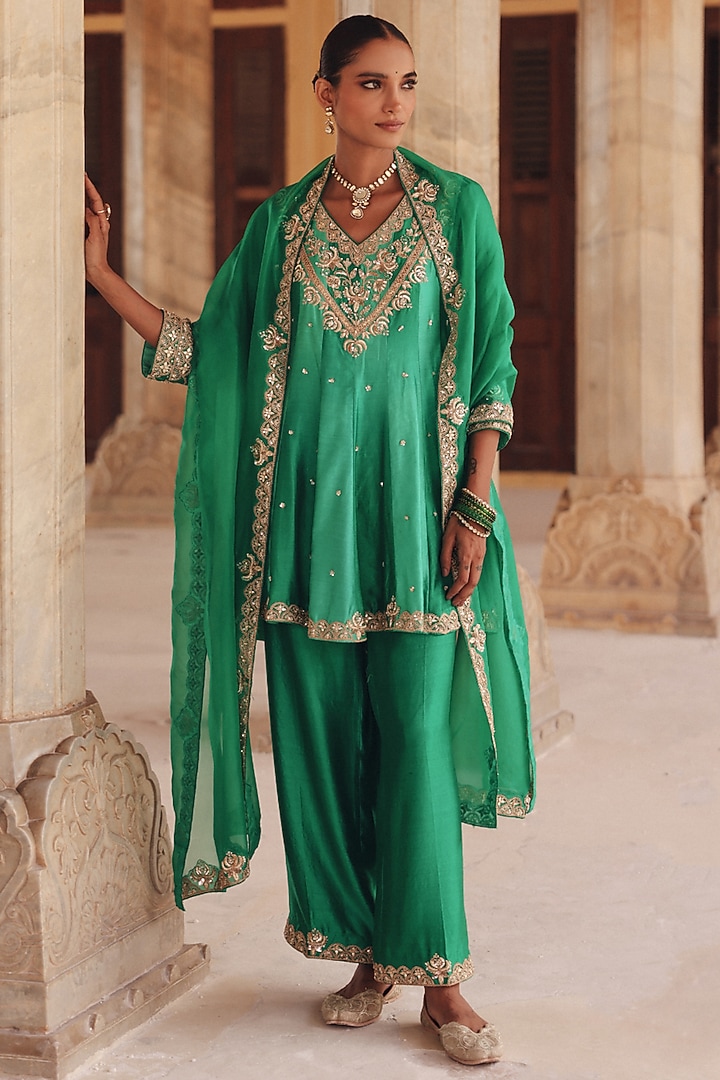 Green Pure Silk Zardosi Hand Embroidered Kurta Set by Vinita Bhansali at Pernia's Pop Up Shop
