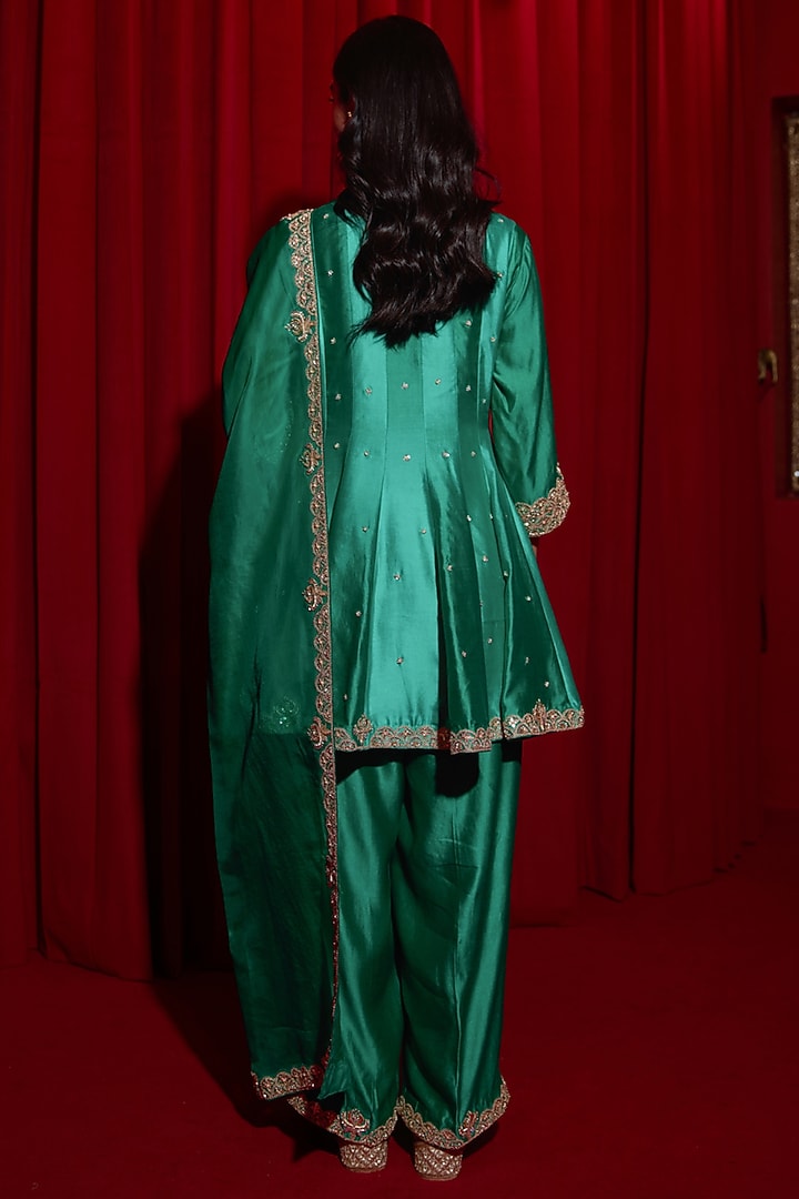 Green Pure Silk Zardosi Hand Embroidered Kurta Set by Vinita Bhansali at Pernia's Pop Up Shop