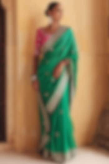 Green Pure Silk Zardosi Embroidered Reception Saree Set by Vinita Bhansali at Pernia's Pop Up Shop