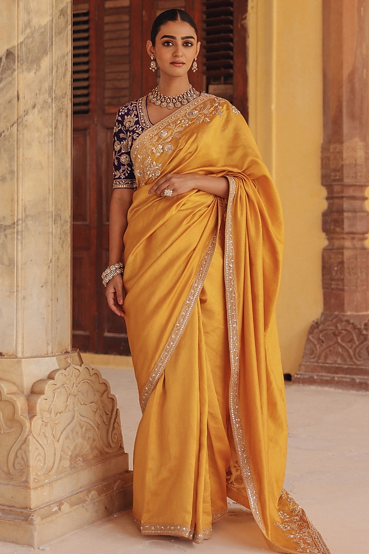 Yellow Pure Silk Zardosi Embroidered Reception Saree Set by Vinita Bhansali at Pernia's Pop Up Shop