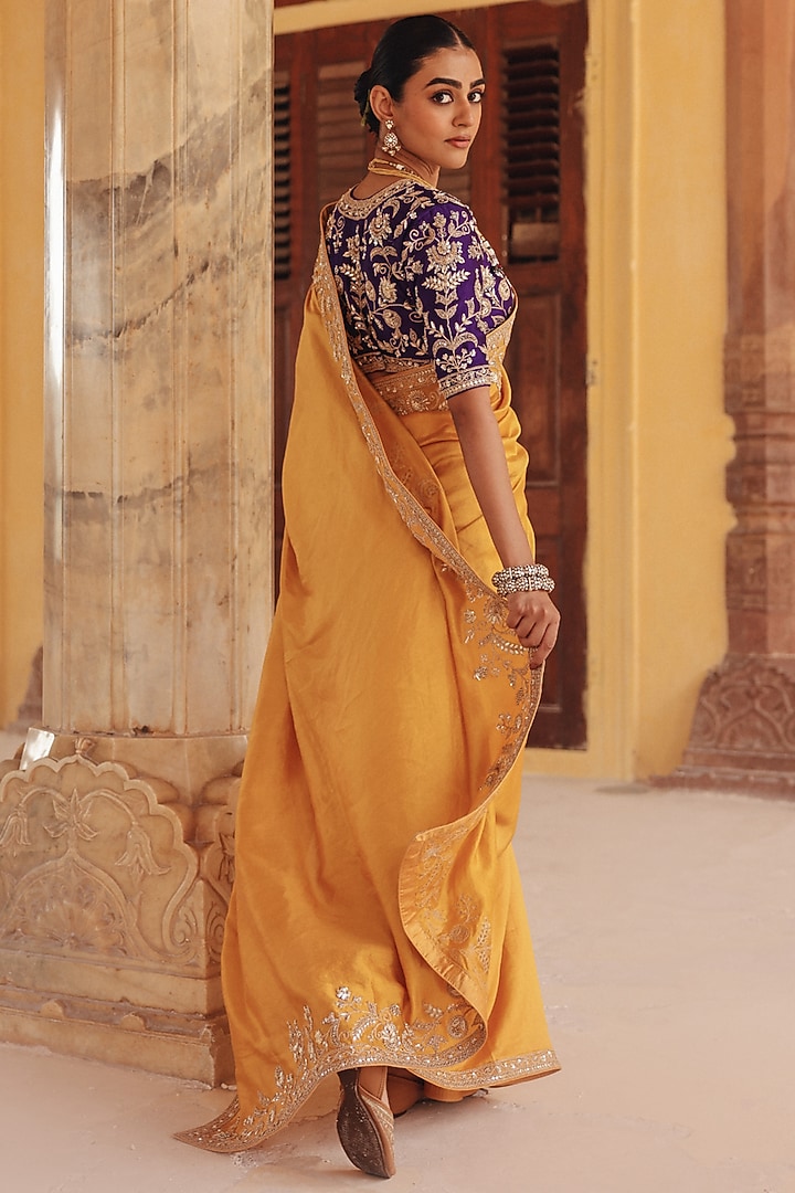 Yellow Pure Silk Zardosi Embroidered Reception Saree Set by Vinita Bhansali at Pernia's Pop Up Shop