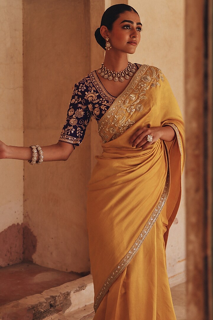 Yellow Pure Silk Zardosi Embroidered Reception Saree Set by Vinita Bhansali at Pernia's Pop Up Shop