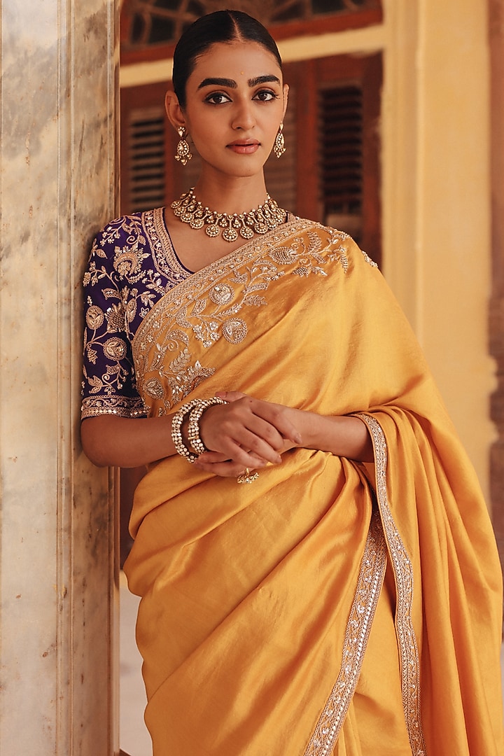 Yellow Pure Silk Zardosi Embroidered Reception Saree Set by Vinita Bhansali at Pernia's Pop Up Shop