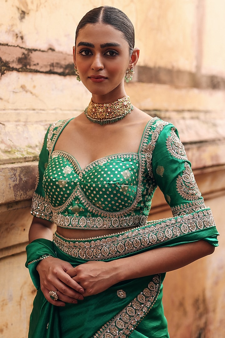 Green Pure Silk Zardosi Embroidered Reception Saree Set by Vinita Bhansali at Pernia's Pop Up Shop