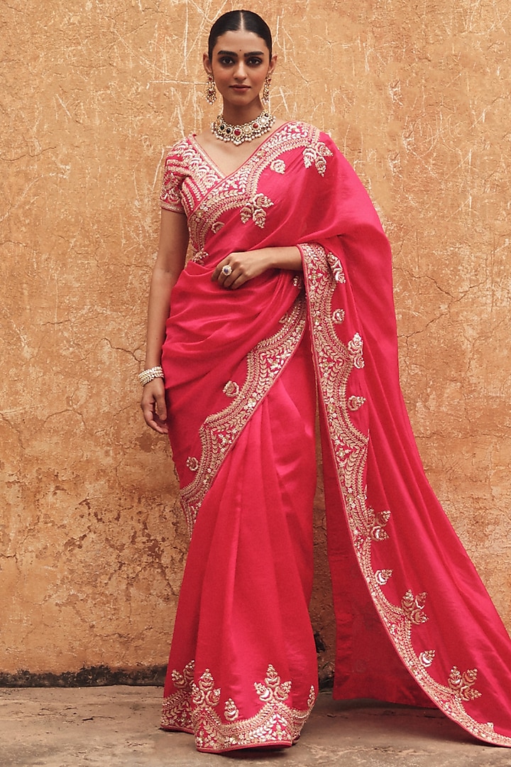 Red Pure Silk Zardosi Embroidered Reception Saree Set by Vinita Bhansali at Pernia's Pop Up Shop