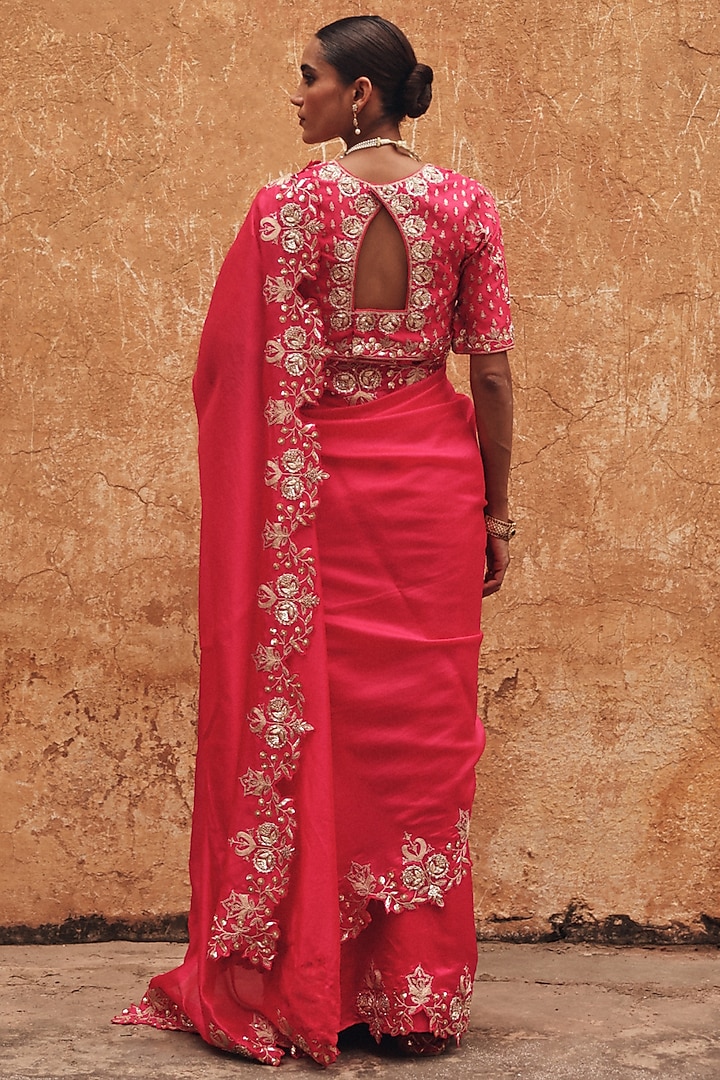 Red Pure Silk Zardosi Embroidered Reception Saree Set by Vinita Bhansali at Pernia's Pop Up Shop