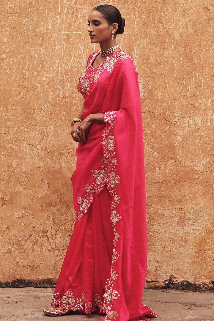 Red Pure Silk Zardosi Embroidered Reception Saree Set by Vinita Bhansali at Pernia's Pop Up Shop