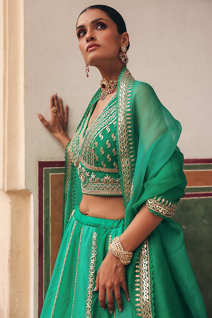 Green Pure Silk Zardosi Embroidered Wedding Lehenga Set by Vinita Bhansali at Pernia's Pop Up Shop