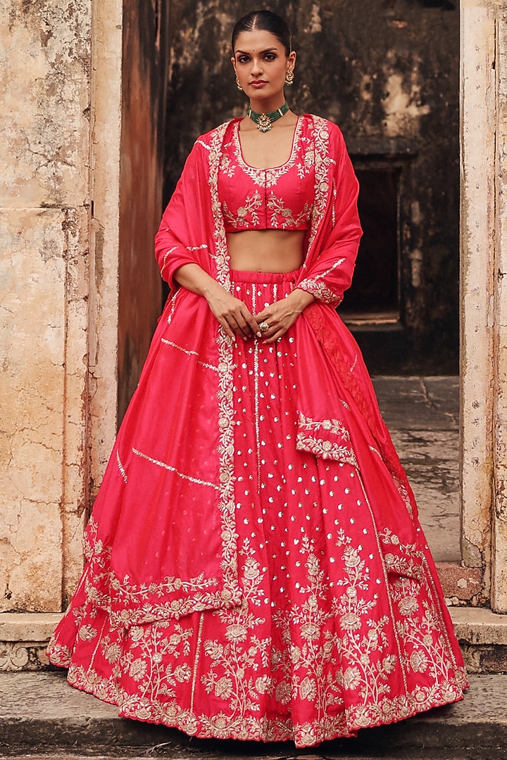 Red Pure Silk Zardosi Embroidered Bridal Lehenga Set by Vinita Bhansali at Pernia's Pop Up Shop