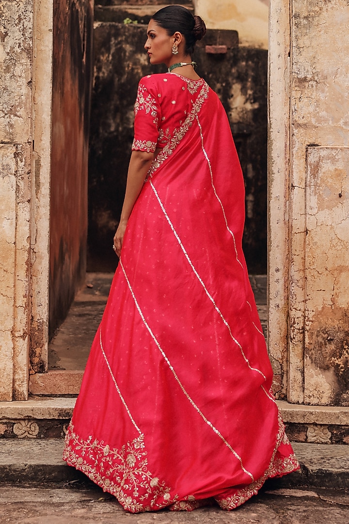 Red Pure Silk Zardosi Embroidered Bridal Lehenga Set by Vinita Bhansali at Pernia's Pop Up Shop