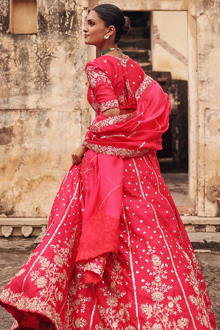 Red Pure Silk Zardosi Embroidered Bridal Lehenga Set by Vinita Bhansali at Pernia's Pop Up Shop