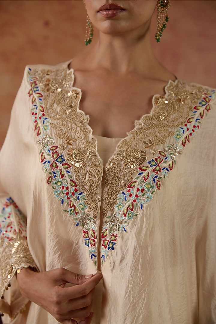 Ivory Pure Silk Zardosi Embroidered Cape Set by Vinita Bhansali at Pernia's Pop Up Shop