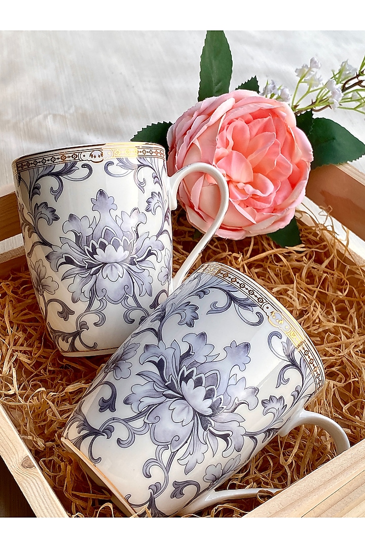 White Floral Pattern Embossed Porcelain Mugs (Set of 2) by Vigneto
