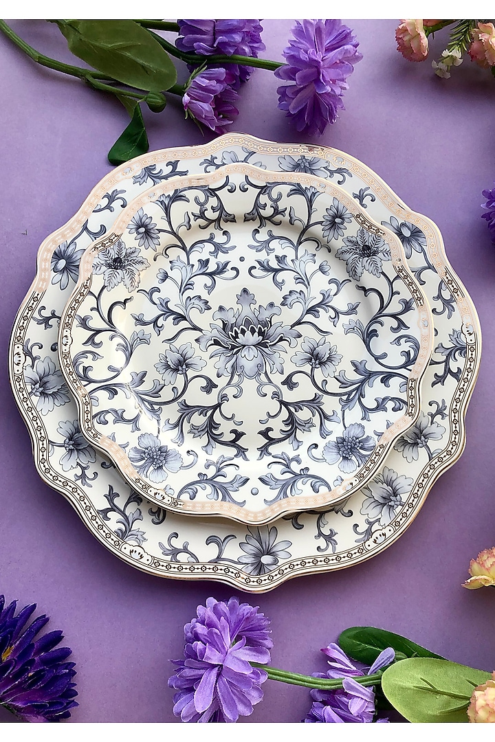 White & Royal Blue Porcelain Dinner Set (Set of 36) by Vigneto